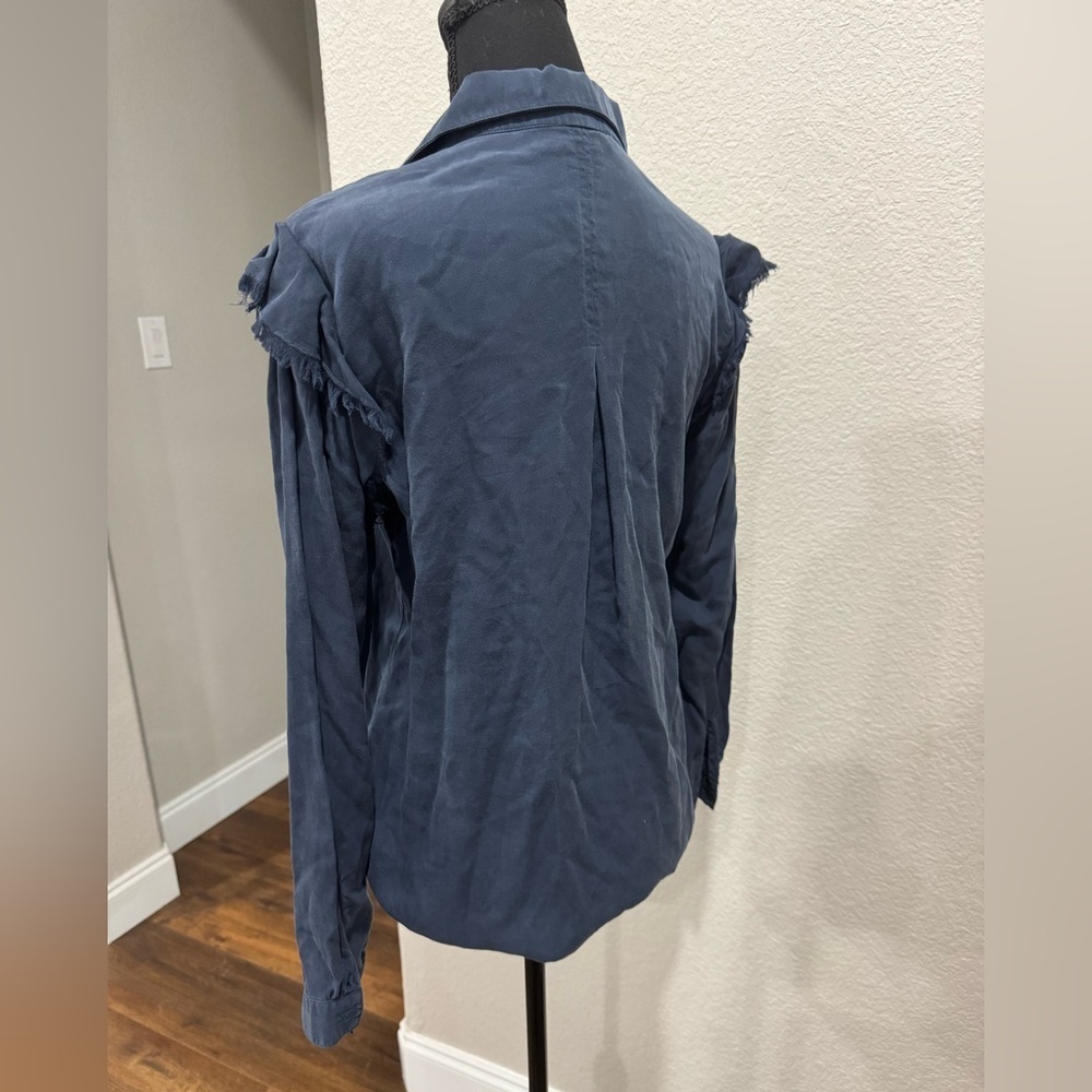 Anthropologie Cloth & Stone Women's Navy Button-Up Top - Picture 2 of 6
